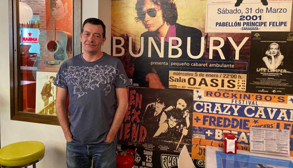 Luis Linacero, dueño de Linacero rock-burger y Linacero café.