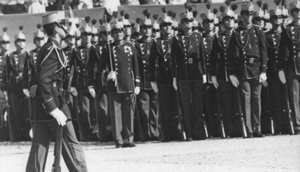 Jura de bandera del príncipe Felipe en la Academia General Militar de Zaragoza, el 11 de octubre de 1985