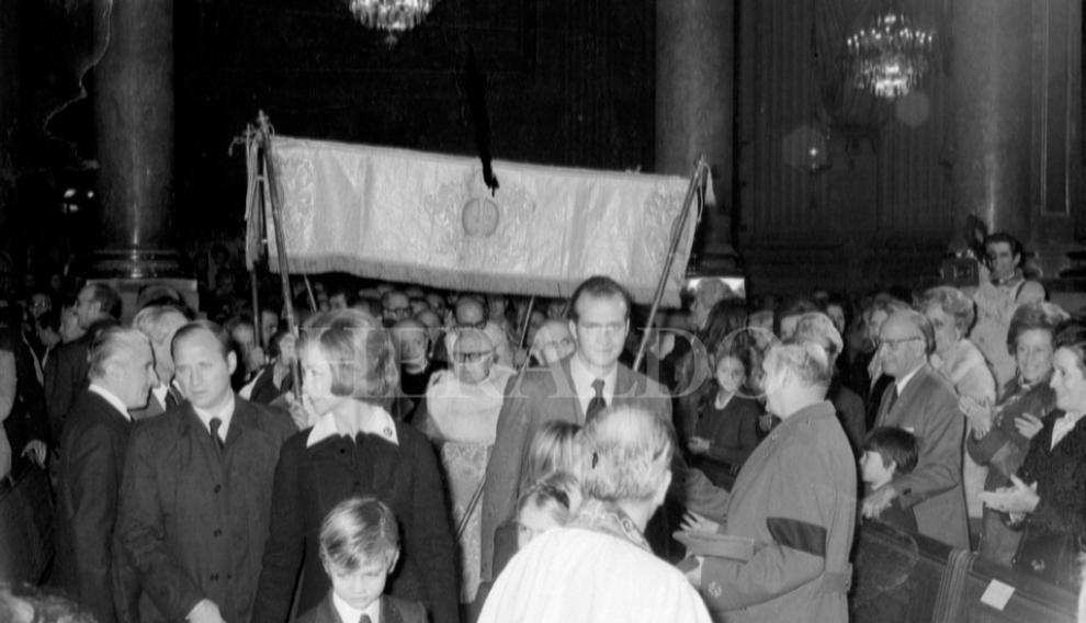 Primera visita de la Familia Real a Zaragoza tras la proclamación de Juan Carlos I como rey de España. Visita realizada el 14 de diciembre de 1975