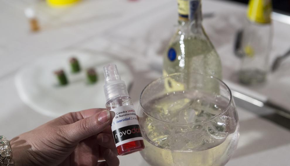 Perfume de frambuesa para aromatizar un gintónic.