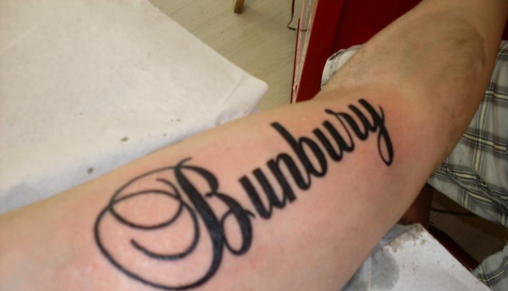 Tatuajes de Héroes del Silencio de Germán Leandro Vulcano
