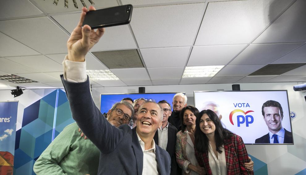 Arranque de campaña en la sede del PP aragonés