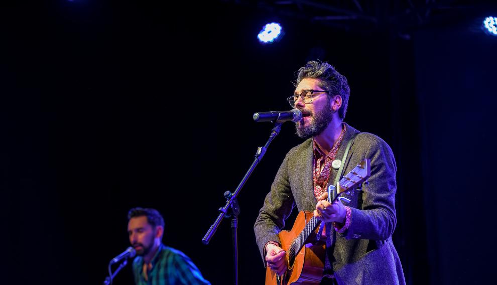 El compositor leonés Fabián, uno de los más respetados por la crítica nacional, recala este viernes en Zaragoza para presentar su sexto trabajo.