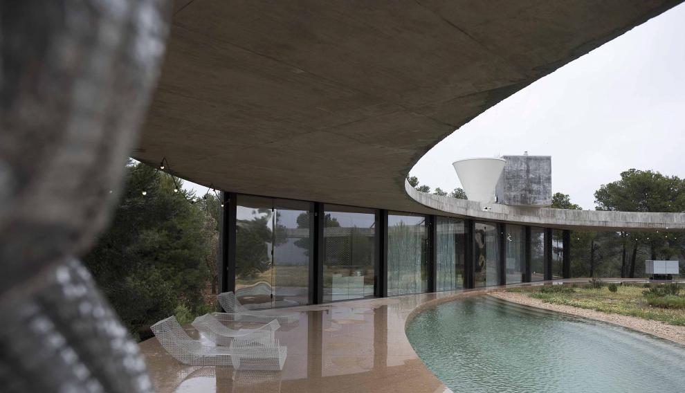 La piscina de la casa Solo Office en el Matarraña.