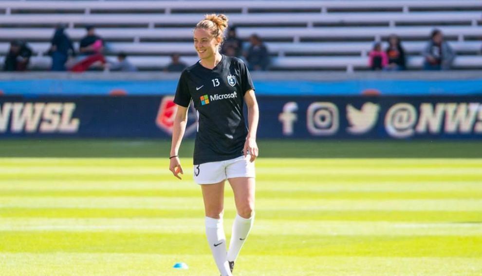 Celia Jiménez, licenciada en ingeniera aeroespacial y futbolista profesional.