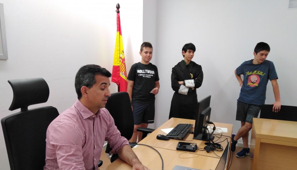 La visita a los juzgados fue realmente enriquecedora para los alumnos