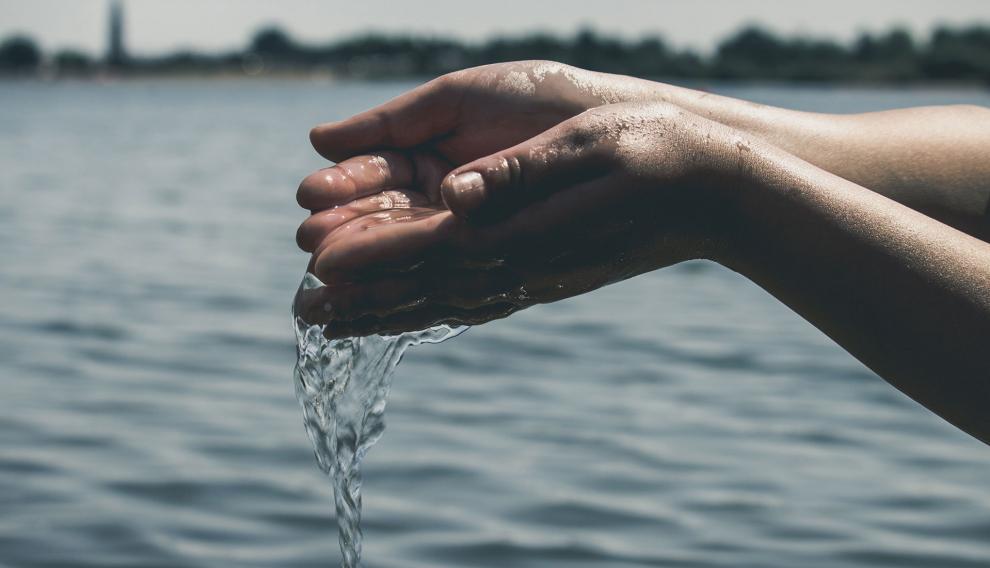 En 2015, 844 millones de personas en el planeta aún carecían de agua potable básica.