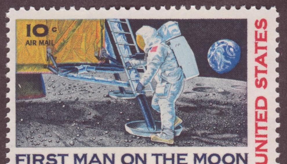 Sello de 10 centavos de dólar conocido como 'First man in the Moon'