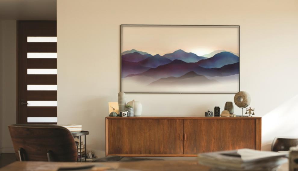 Ambient Mode intenta disimular el televisor cuando no lo estamos usando utilizando y imágenes o patrones en movimiento