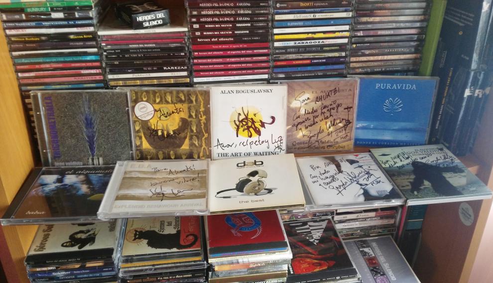Colección de Héroes del Silencio de Antonio Ahuatzi