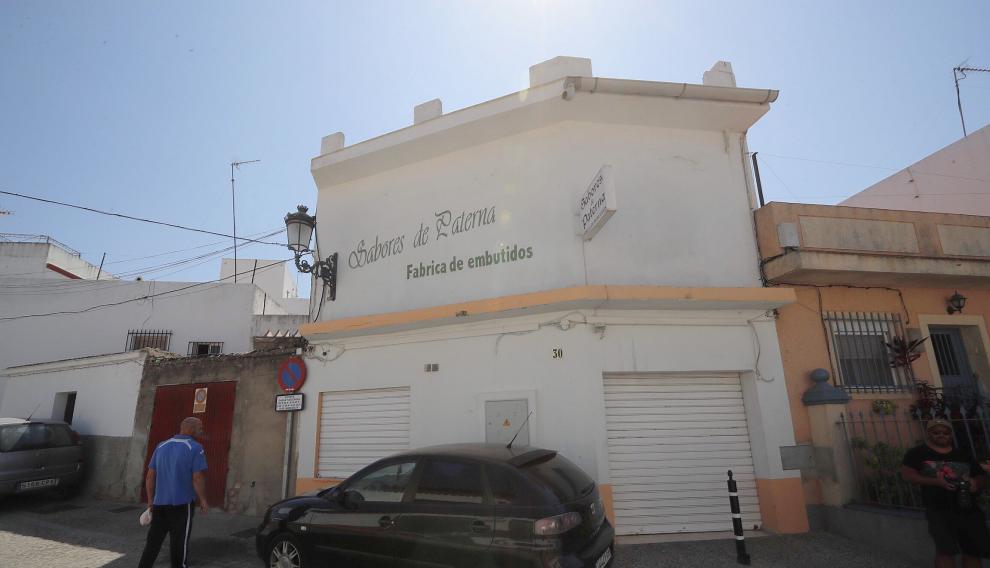Fábrica de Paterna de Rivera (Cádiz) donde se han encontrado evidencias de contaminación de la carne mechada