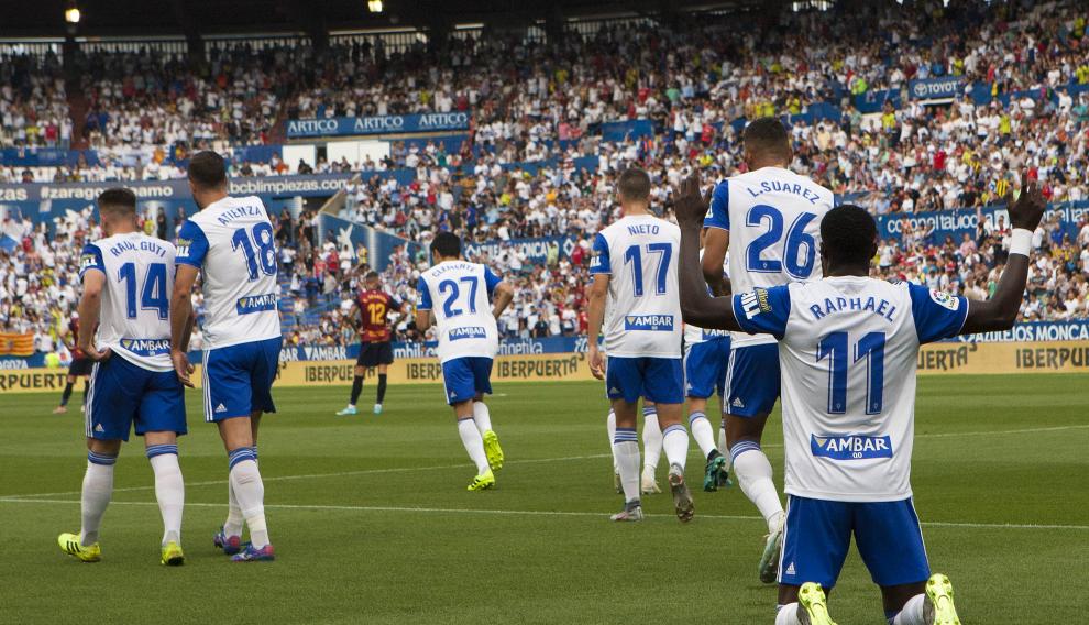 Partido entre el Real Zaragoza y el Extremadura
