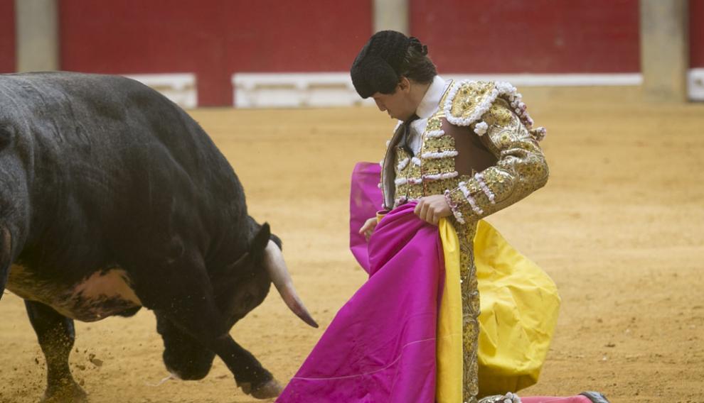 La novillada de Los Maños se va con las orejas puestas.