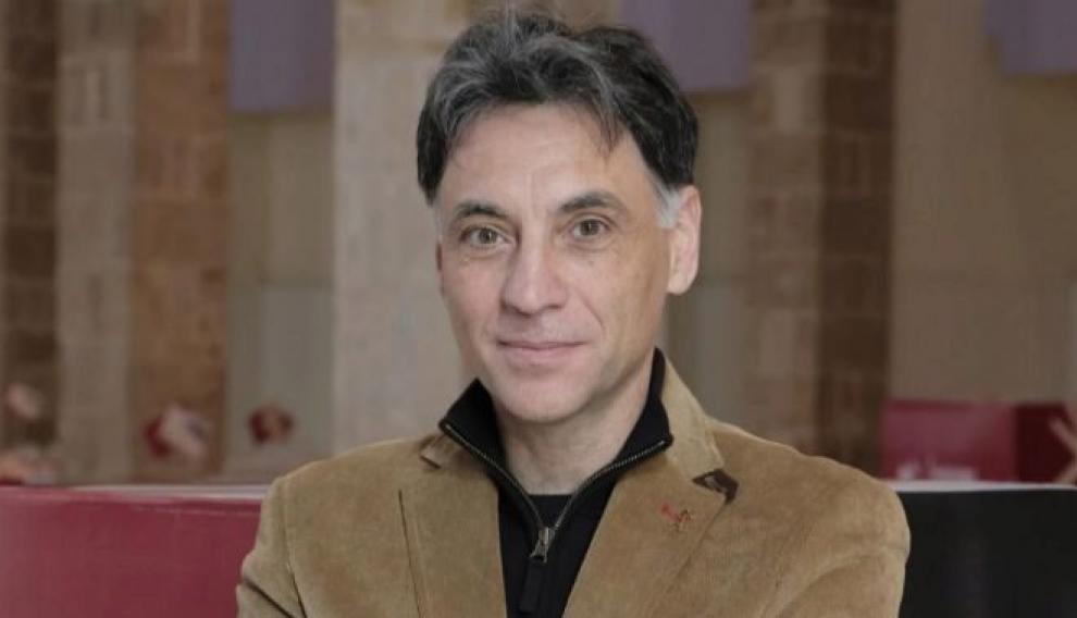 Antonio G. Iturbe.