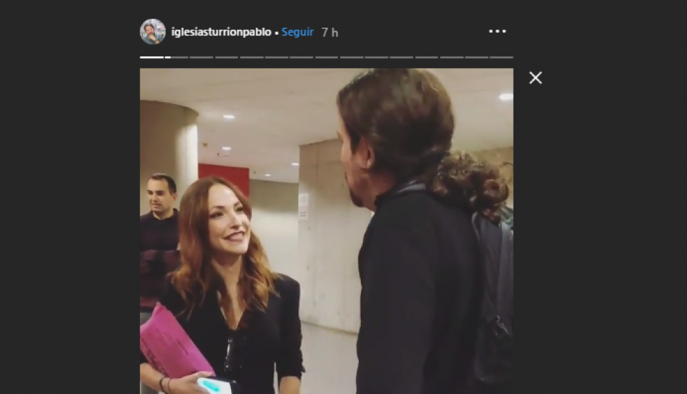 Pablo Iglesias con Paula Ortiz en Zaragoza. Instagram