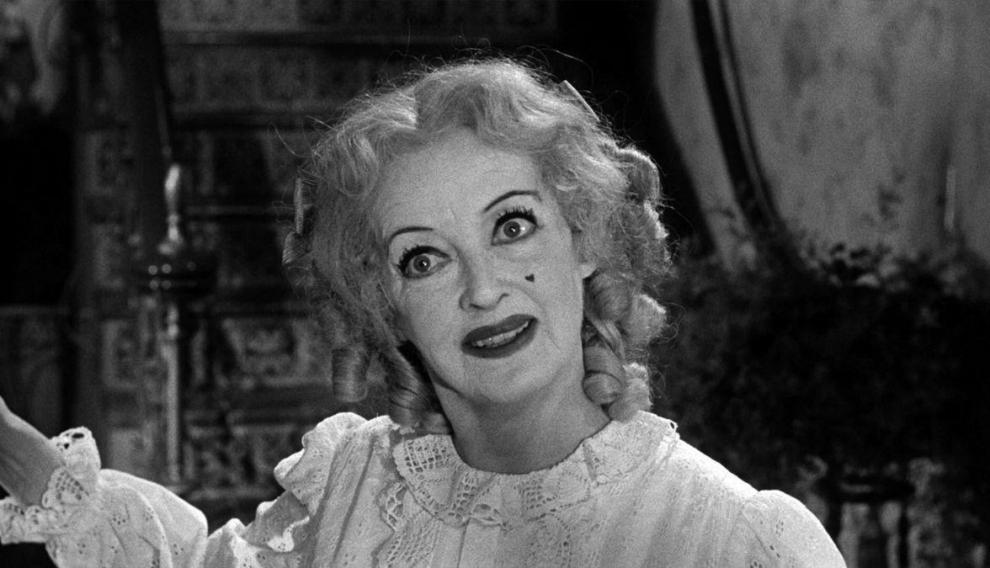 Bette Davis, aterrador juguete roto en 'Qué fue de Baby Jane'.