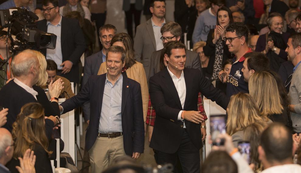 Rivera protagonizó el acto junto con el candidato autonómico de Ciudadanos, Daniel Pérez.