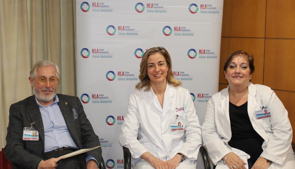 El doctor Pérez Lambán, la doctora Genoveva Martí y Julia Romero en HLA Montpellier.