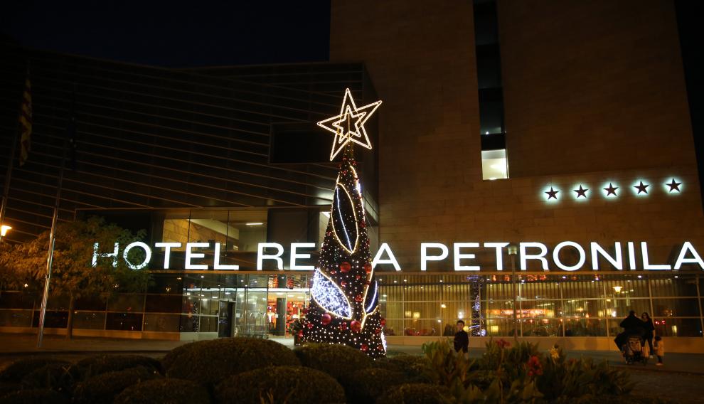 Con el encendido de la iluminación, se da el pistoletazo de salida a la Navidad en Aragonia