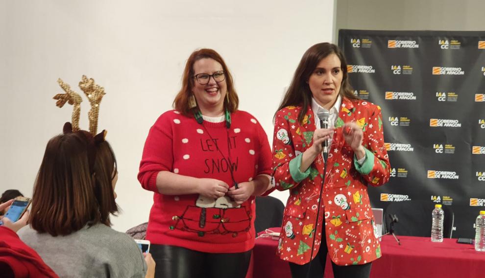 Un momento de la presentación del libro 'El jamón de York no existe', escrito por Boticaria García