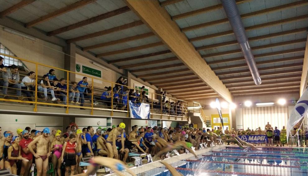 Un momento de la competición en la piscina del Stadium Casablanca