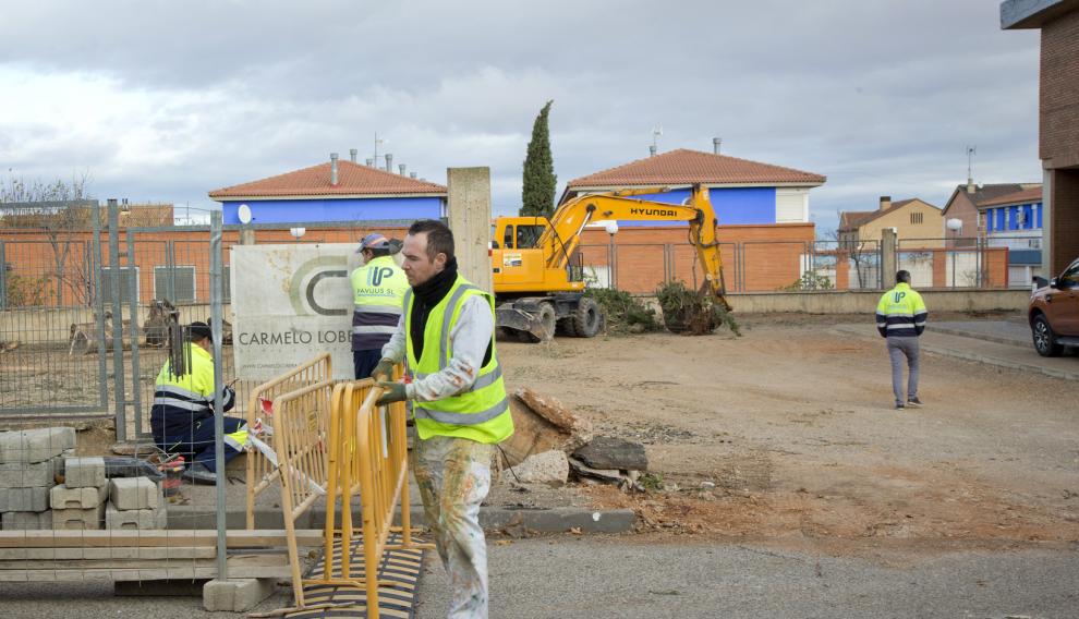 Trabajos del nuevo edificio en Cariñena.