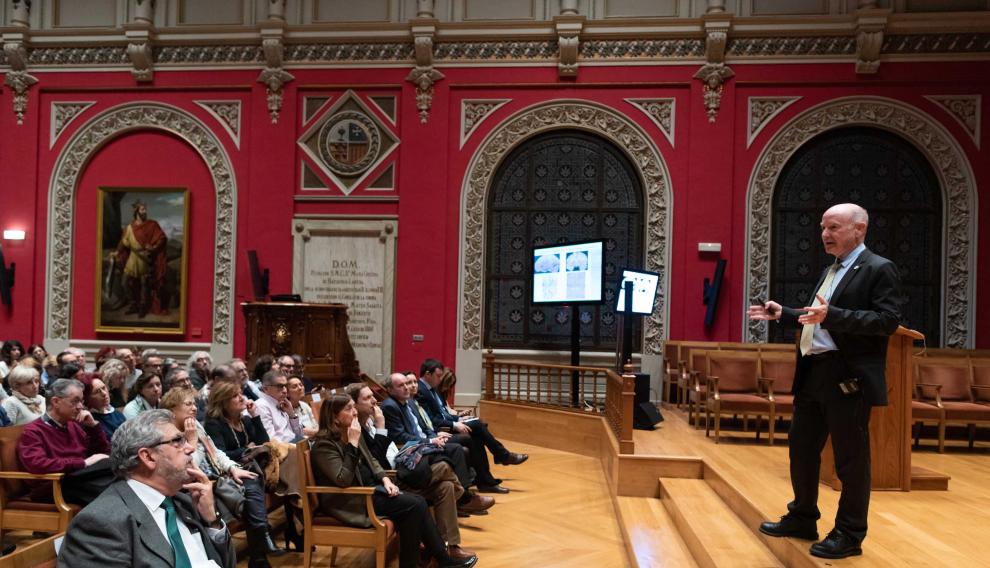Rafael Yuste imparte la Lección Cajal en el Paraninfo de la Universidad de Zaragoza
