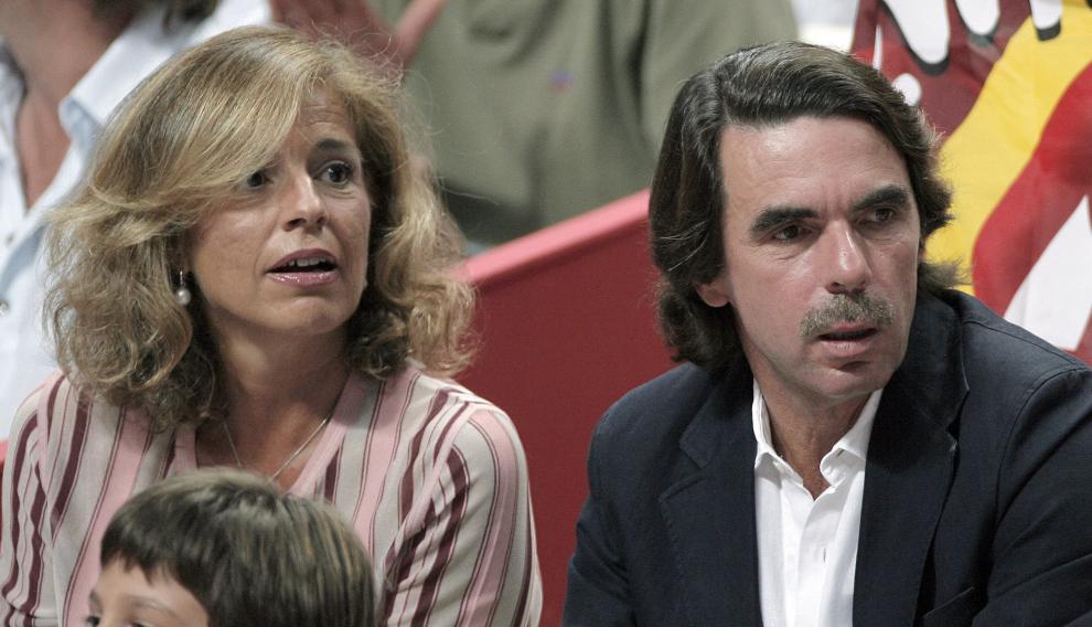 Botella y Aznar, en 2007.