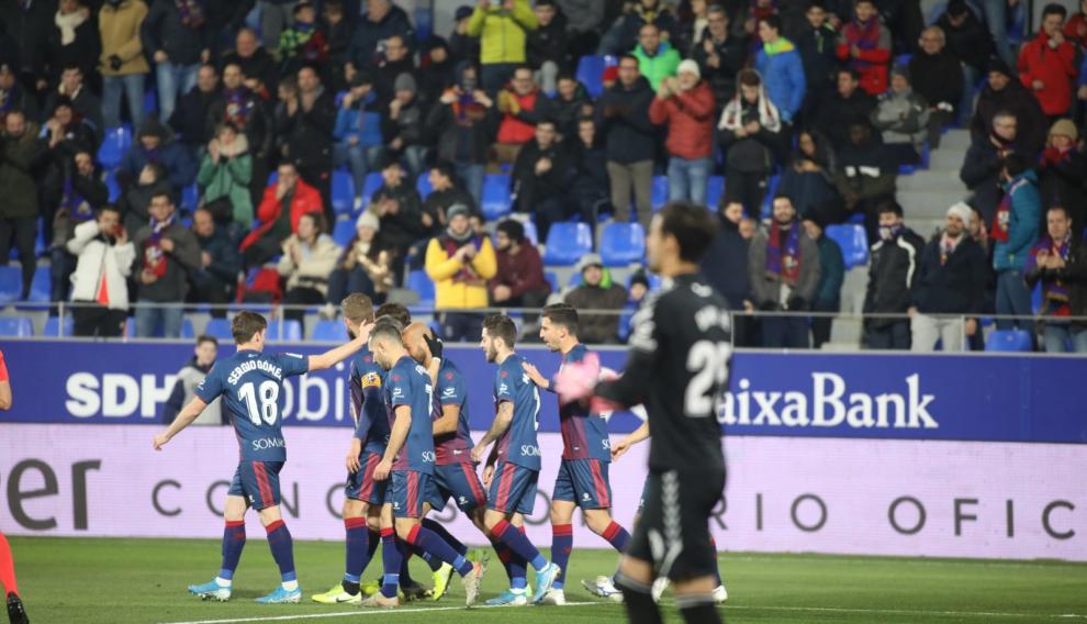 Partido SD Huesca-Tenerife, de la 23ª jornada de Segunda División en El Alcoraz