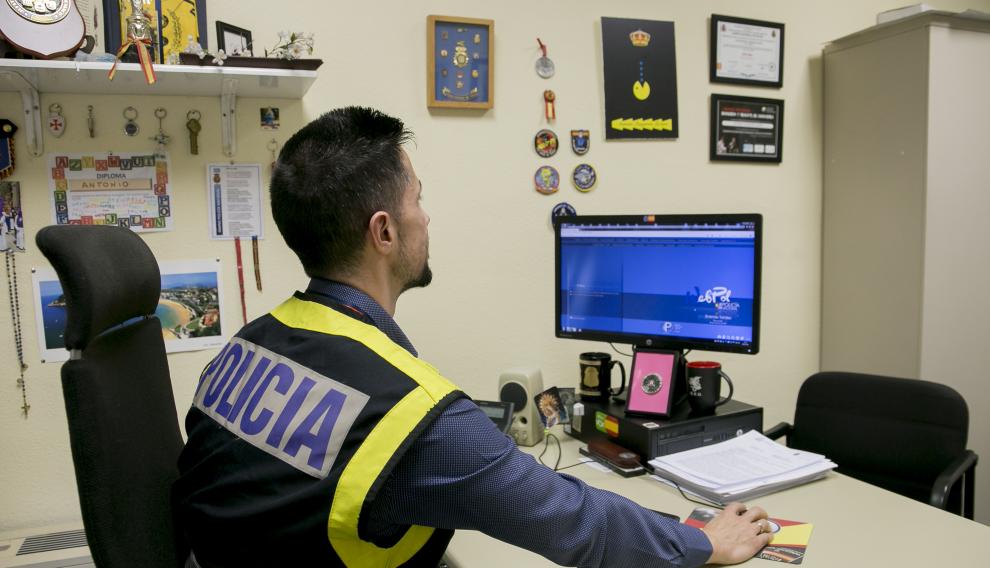 La Policía Nacional informa a otros cuerpos de seguridad sobre las desapariciones de personas.