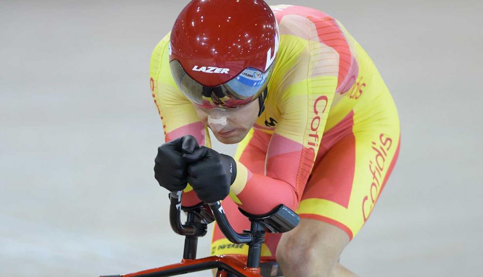 Eduardo Santas, en acción en la prueba de persecución 3 kilómetros C3 en el Mundial de Milton (Canadá)