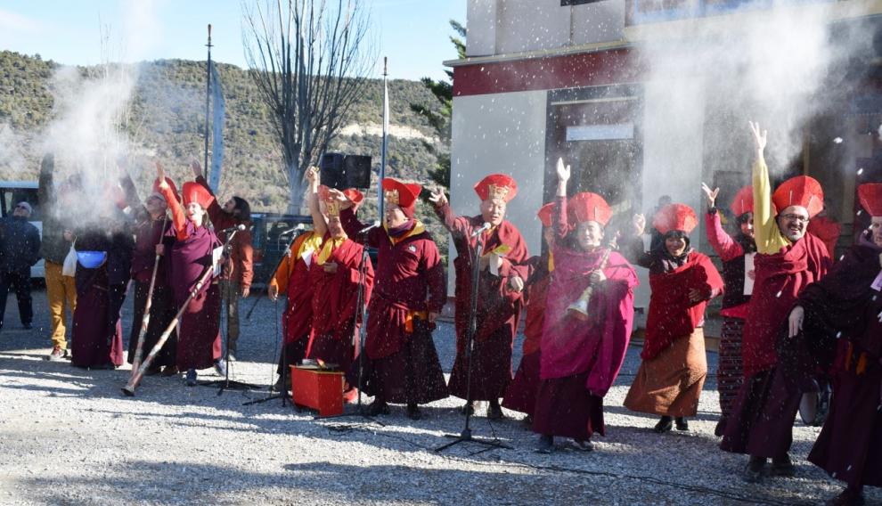 Celebración de la comunidad budista Dag Shang Kagyu de la pequeña localidad ribagorzana de Panillo