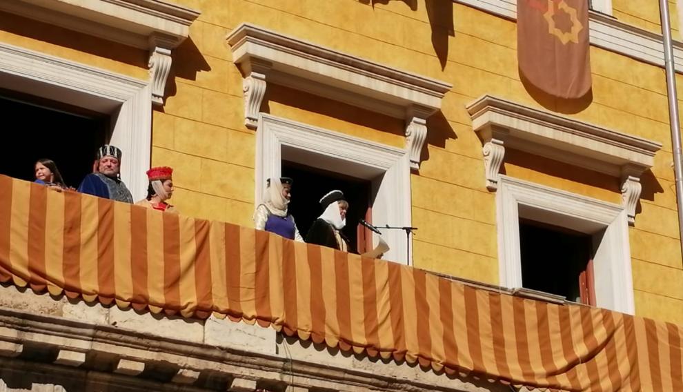 La diseñadora turolense Rosa Blasco, durante el pregón de las Bodas de Isabel