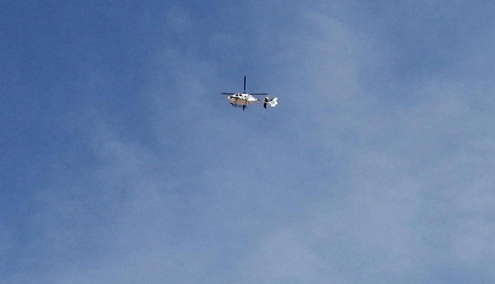 La seguridad que vela por el buen desarrollo de las Bodas de Isabel se deja ver en el cielo