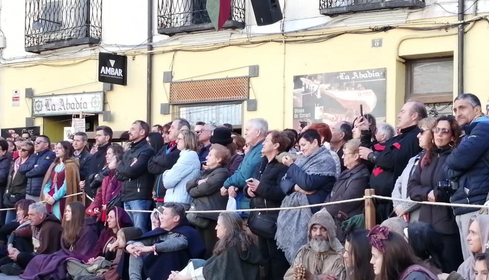 El público reconoce el trabajo de los actores con un aplauso