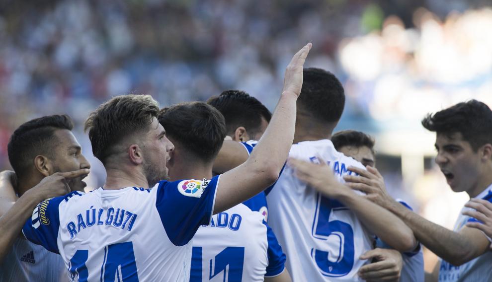 Partido entre el Real Zaragoza y el Deportivo de La Coruña.