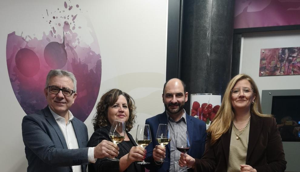 Presentación del Bus del Vino Somontano.