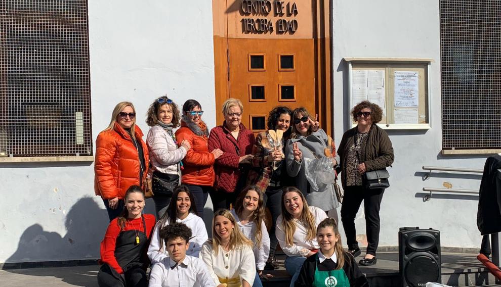 Concurso de tortillas y sangría.