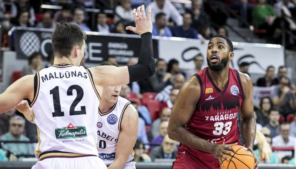 Partido Casademont Zaragoza-Lietkabelis, en el pabellón Príncipe Felipe