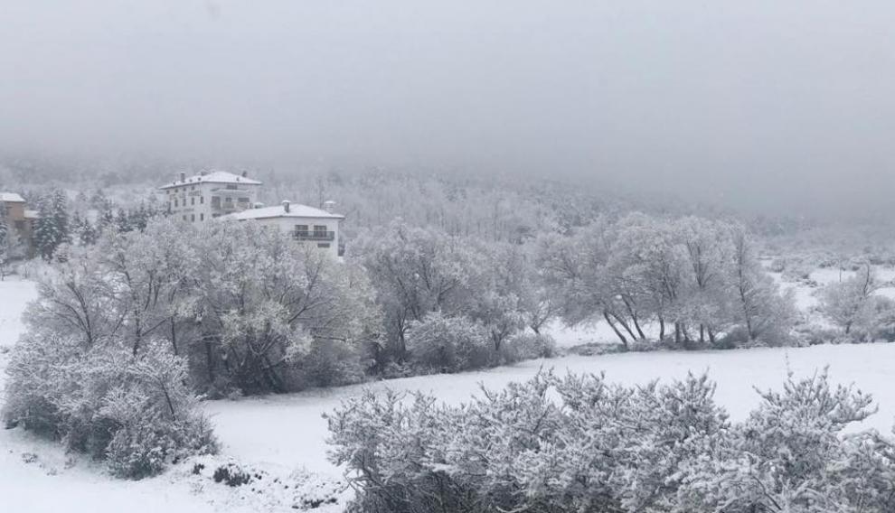 Orihuela del Tremedal, cubierta de nieve.