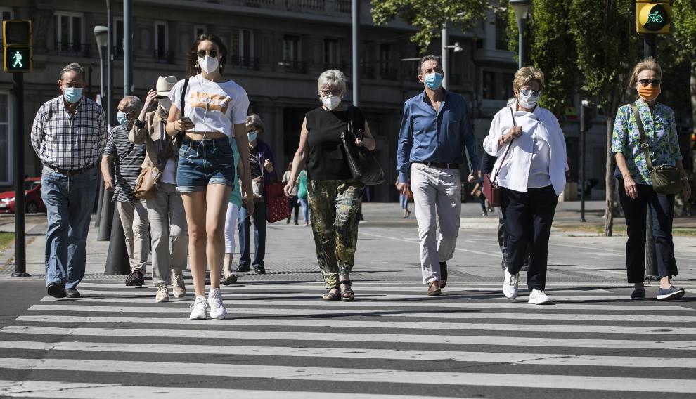 En ocasiones, mantener los dos metros de distancia, no es tan fácil, sobre todo en el centro de las grandes urbes