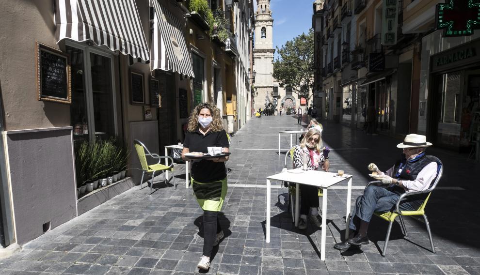 Mesas ‘a distancia’, en las terrazas