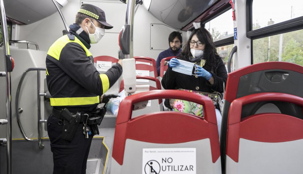 El transporte público ha reducido el número de viajeros.