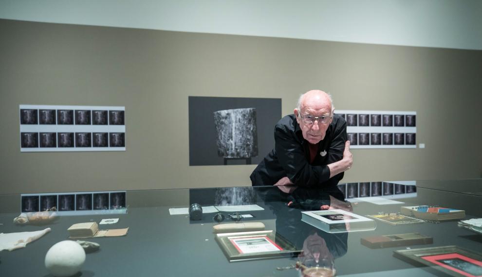 Pedro Avellaned expone 'Para calmar la sed'.