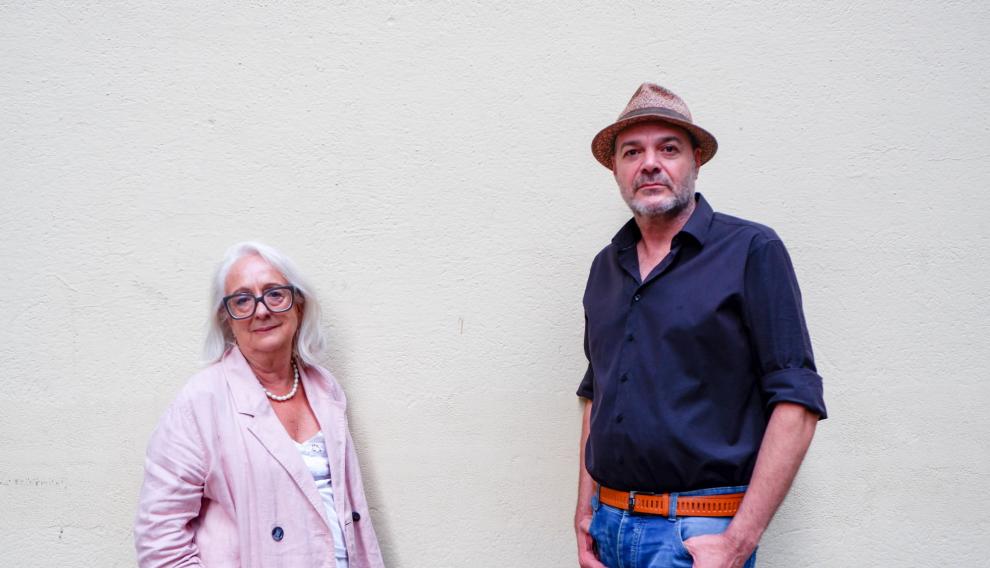 Carmina Sanz y Pedro Abuelo, en 'Escapárate'.