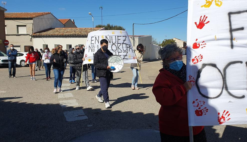 Manifestación contra la okupación en Nuez de Ebro