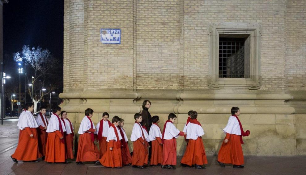 Los infanticos, de camino a la basílica del Pilar en Zaragoza