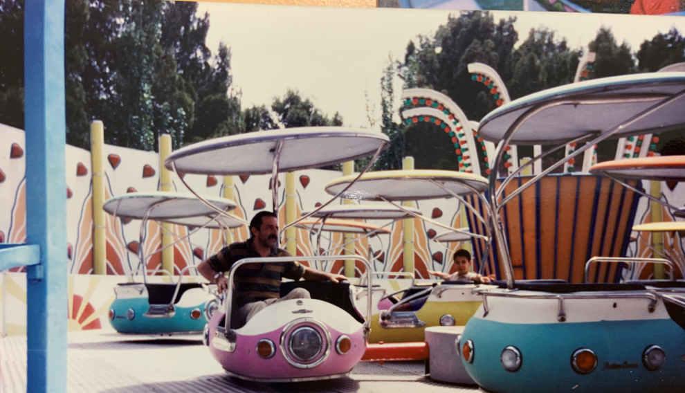 Familias enteras han disfrutado del Parque de Atracciones de Zaragoza en sus casi 50 años de historia.
