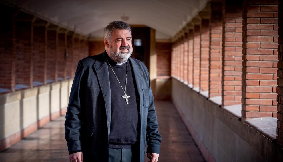 Carlos Escribano, arzobispo electo de Zaragoza, en las dependencias del seminario de Logroño.