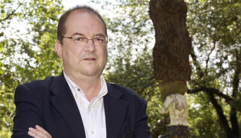 Pedro Ugarte publica 'Antes del paraíso' en Páginas de Espuma.